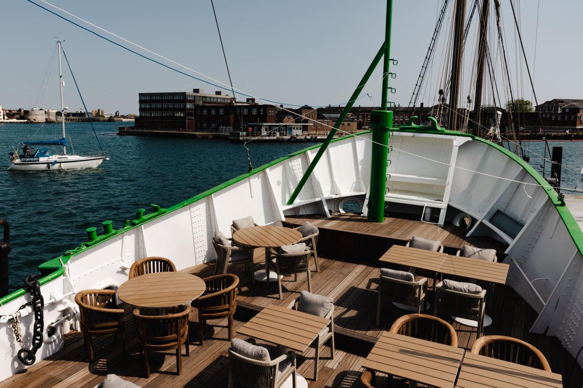 Rooms At Haslar Marina Gosport Exterior foto
